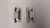 Maurer door hinge